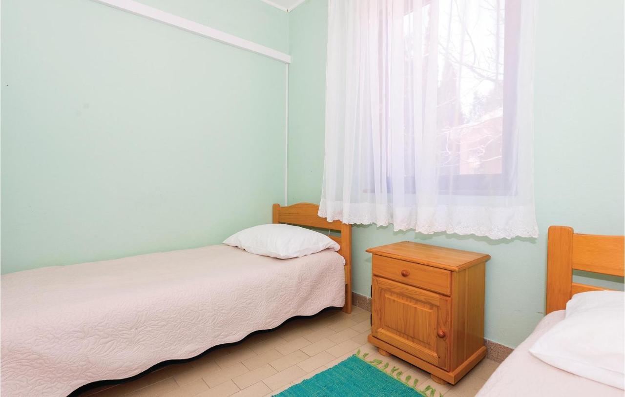 Beautiful Apartment In Rogoznica With Wifi Exterior photo