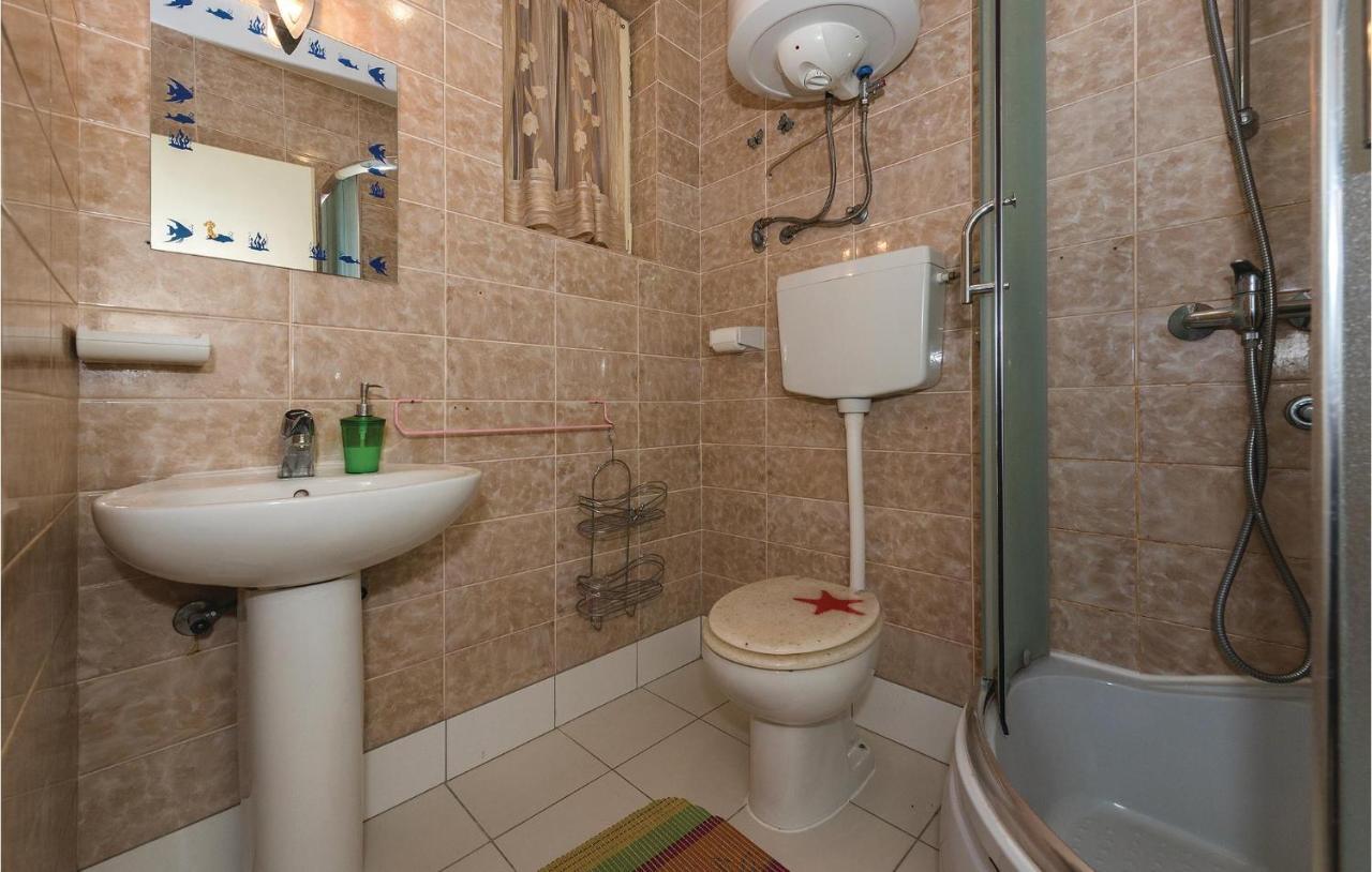 Beautiful Apartment In Rogoznica With Wifi Exterior photo
