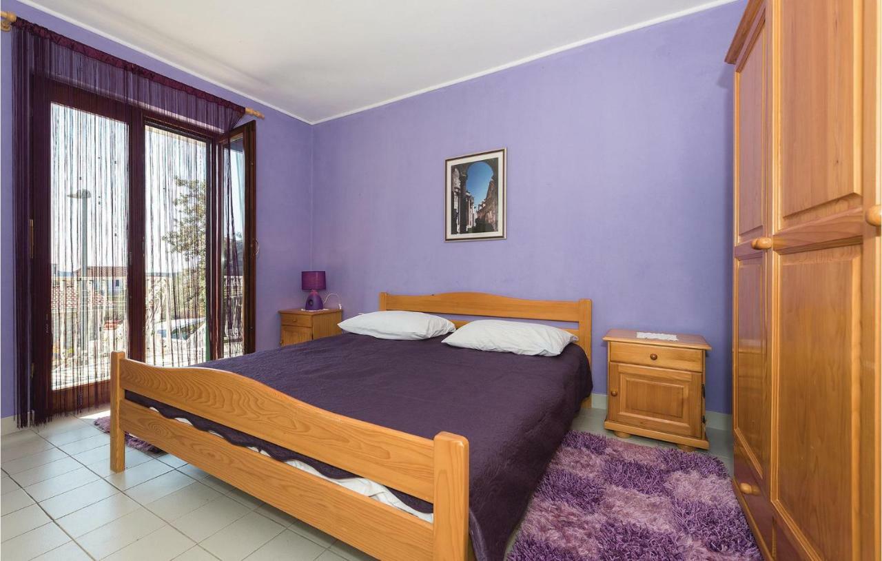 Beautiful Apartment In Rogoznica With Wifi Exterior photo